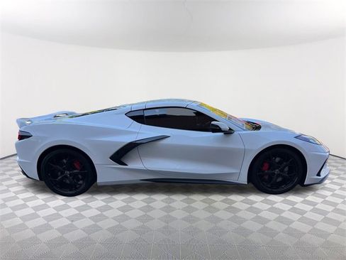 Used 2021 Chevrolet Corvette Stingray Preferred Cpe w/ Z51 Performance Package image 4