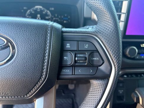 Used 2025 Toyota Sequoia Limited w/ Tow Technology Package AWD/4WD image 27