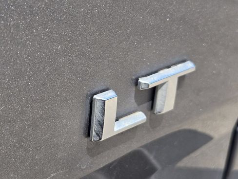 Used 2022 Chevrolet Colorado LT w/ Fleet Safety Package RWD image 11