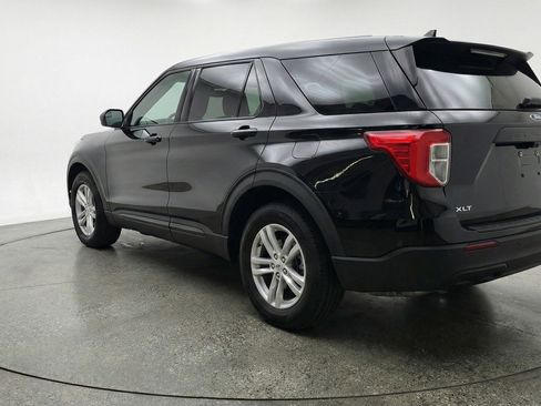 Used 2024 Ford Explorer XLT w/ Equipment Group 202A AWD/4WD image 6