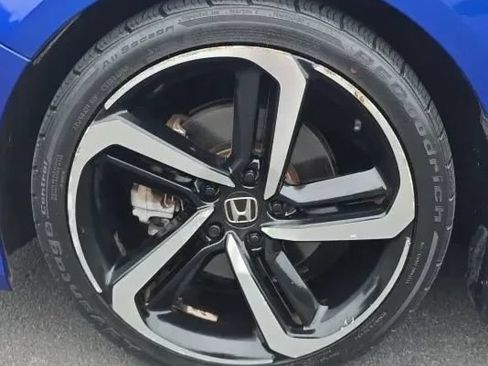Used 2018 Honda Accord Sport image 45