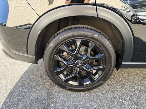 Certified 2024 Honda HR-V Sport image 9