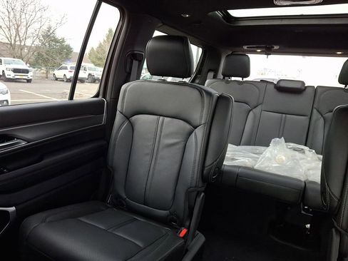 New 2026 Jeep Grand Wagoneer Limited w/ Premium Group II AWD/4WD image 13