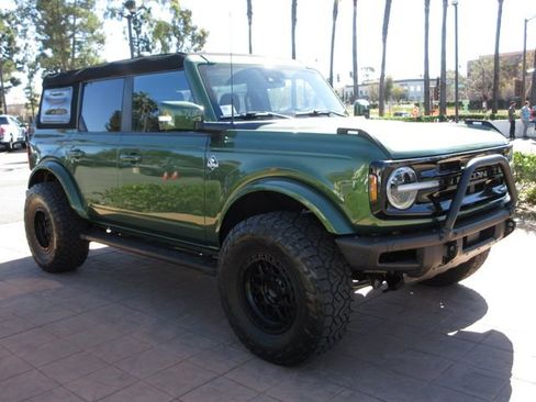 Used 2023 Ford Bronco Outer Banks image 6