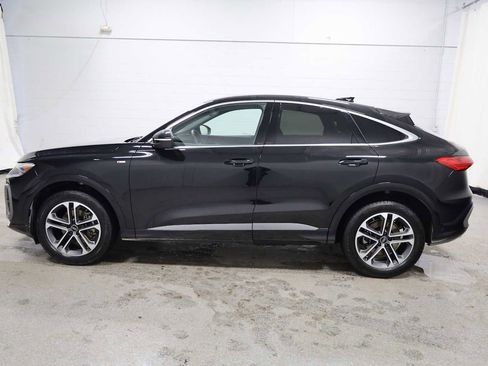 Certified 2025 Audi Q5 Prestige image 2