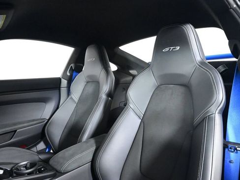 Certified 2022 Porsche 911 GT3 RWD image 5
