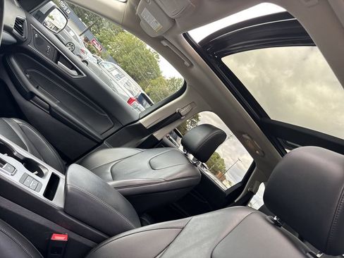 Used 2021 Ford Edge Titanium image 33