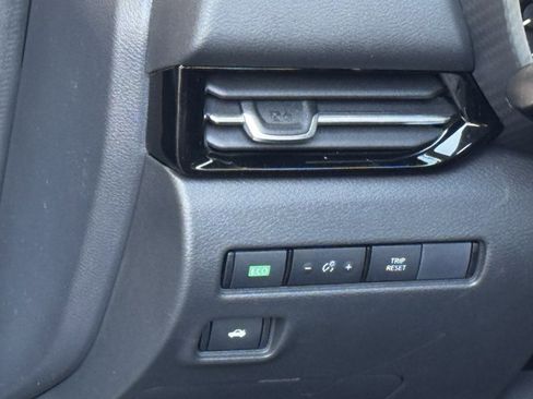 New 2025 Nissan Sentra SR image 19