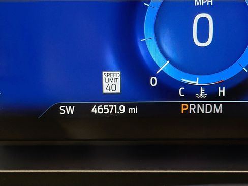 Used 2024 Ford Explorer ST w/ Equipment Group 401A AWD/4WD image 8