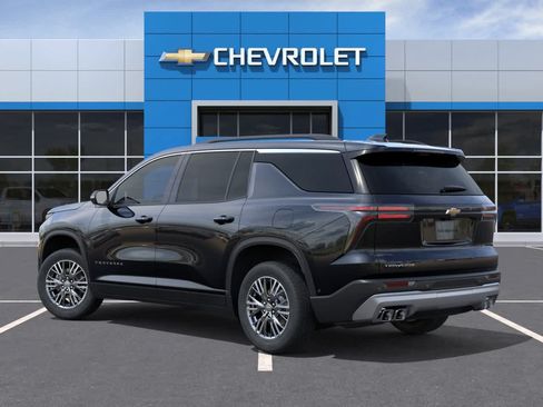 New 2026 Chevrolet Traverse LT w/ Driver Confidence Package FWD image 3