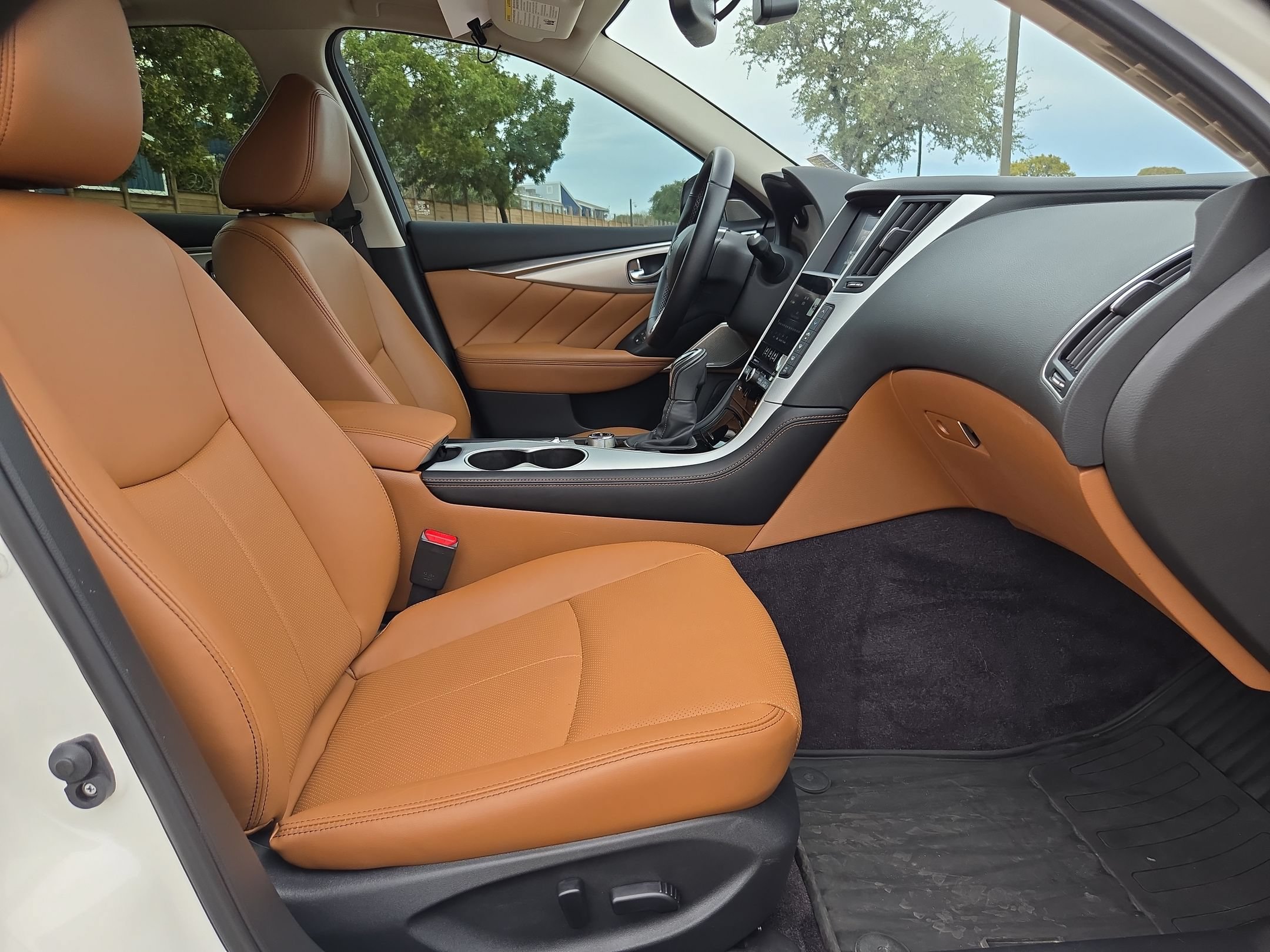 Used 2024 INFINITI Q50 Luxe w/ Cargo Package AWD/4WD image 27