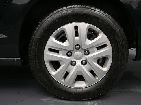 Used 2016 Dodge Grand Caravan SE w/ Quick Order Package 29E SE image 9