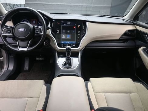 Used 2020 Subaru Outback Premium image 9