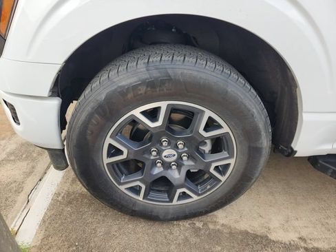 Used 2025 Ford F150 STX w/ Equipment Group 200A RWD image 9