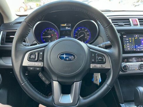 Used 2017 Subaru Legacy 2.5i Premium image 11