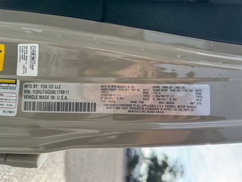 Used 2022 Jeep Gladiator Willys image 30