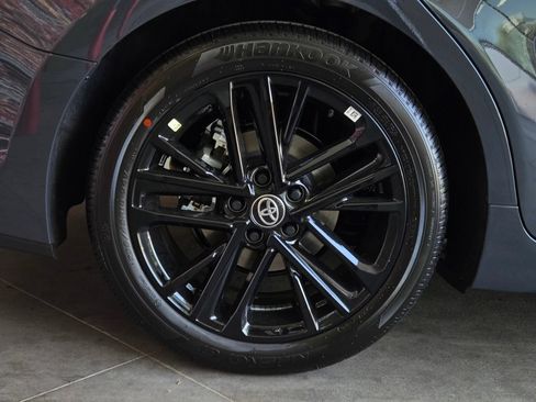 Used 2026 Toyota Camry SE FWD image 5