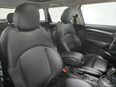 Used 2023 MINI Cooper S image 50