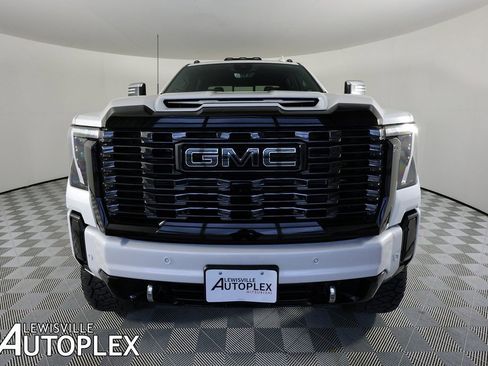 Used 2025 GMC Sierra 2500 Denali Ultimate image 2