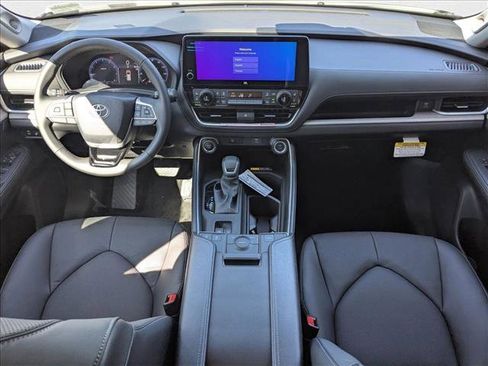 New 2026 Toyota Grand Highlander Limited image 13