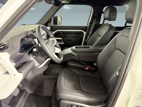 Used 2024 Land Rover Defender 110 S AWD/4WD image 5