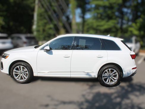 Used 2025 Audi Q7 3.0T Premium AWD/4WD image 5
