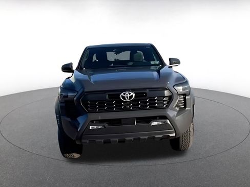 Used 2025 Toyota Tacoma TRD Off-Road image 15