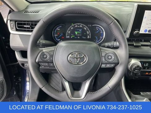 Used 2025 Toyota RAV4 XLE w/ Convenience Package AWD/4WD image 11