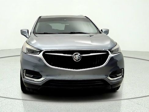 Used 2018 Buick Enclave Premium w/ Experience Buick Package FWD image 2