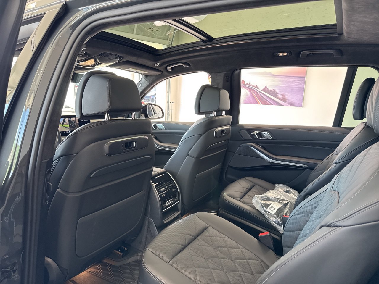 New 2026 BMW X7 xDrive40i w/ M Sport Package AWD/4WD image 47