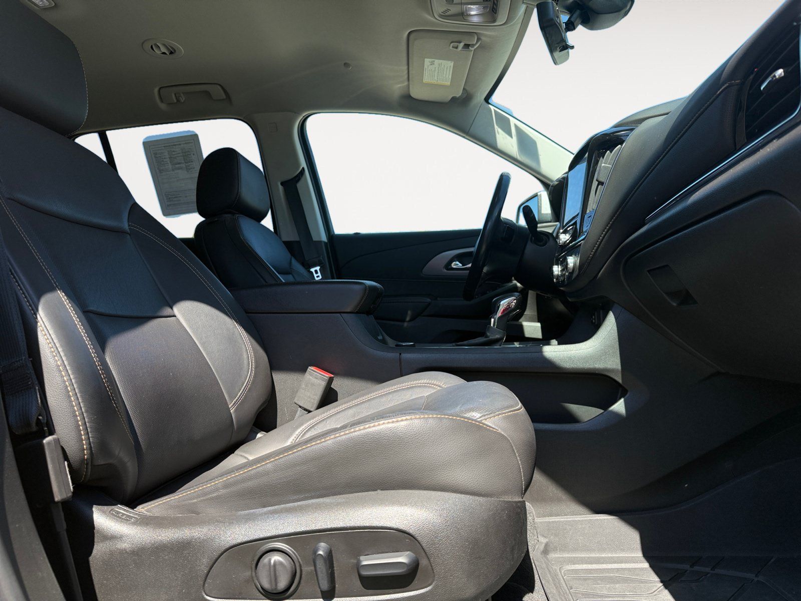 Certified 2021 Chevrolet Traverse Premier w/ LPO, Floor Liner Package AWD/4WD image 15
