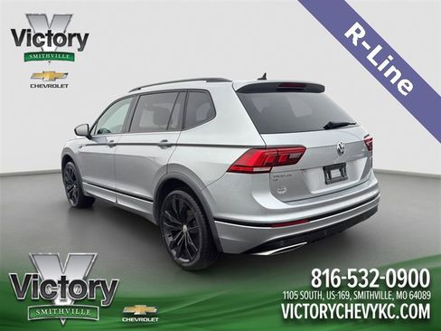 Used 2021 Volkswagen Tiguan SE R-Line image 4