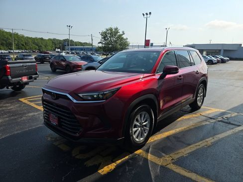 Used 2025 Toyota Grand Highlander FWD image 9