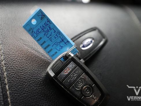 Used 2018 Ford F250 Platinum image 13