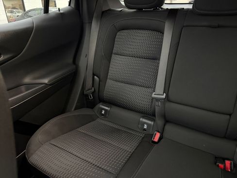 Used 2025 Chevrolet Equinox LT image 38
