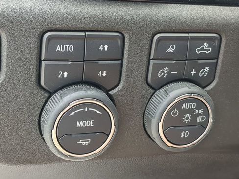 Used 2024 Chevrolet Silverado 2500 LTZ w/ LTZ Premium Package image 19