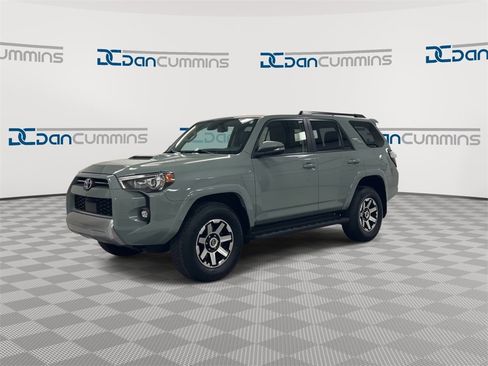 Used 2023 Toyota 4Runner TRD Off-Road Premium image 4