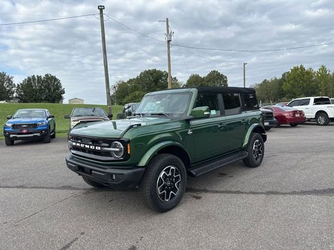 New 2025 Ford Bronco Outer Banks AWD/4WD image 14