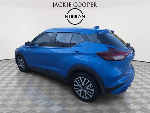 Used 2023 Nissan Kicks SV FWD image 7