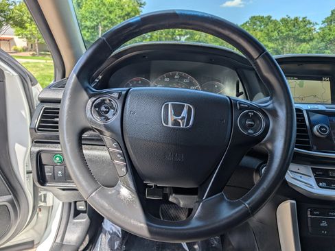 Used 2015 Honda Accord EX-L image 14