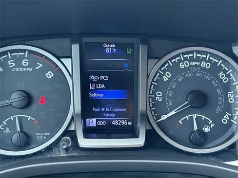 Used 2018 Toyota Tacoma SR5 image 34