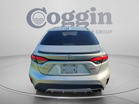 Used 2020 Toyota Corolla XSE FWD image 3