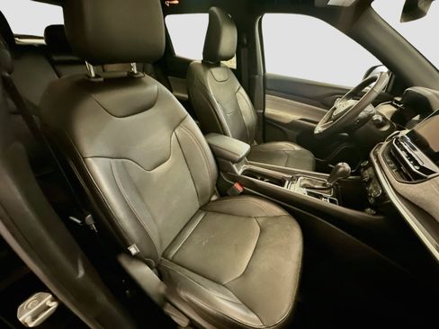 Used 2023 Jeep Compass Latitude w/ Sun and Sound Group AWD/4WD image 32