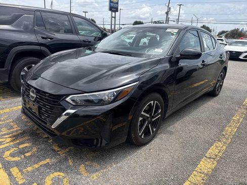 Used 2024 Nissan Sentra SV FWD image 3