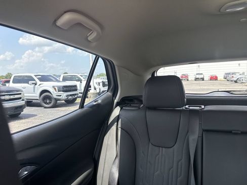 Certified 2024 Buick Encore GX Avenir FWD image 10