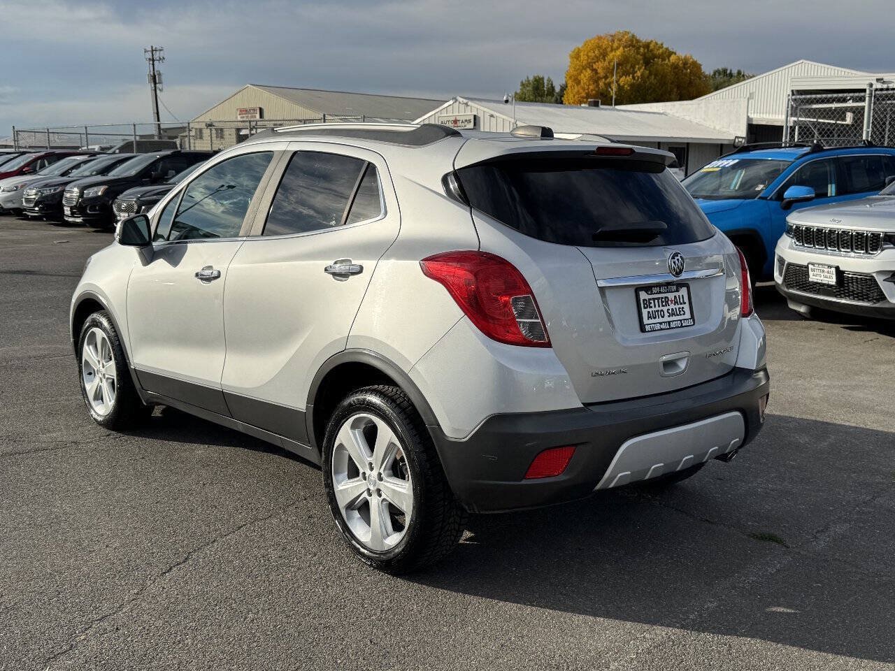 Used 2015 Buick Encore Convenience FWD image 3
