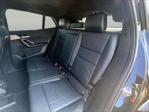 Used 2024 BMW X2 M35i AWD/4WD image 21