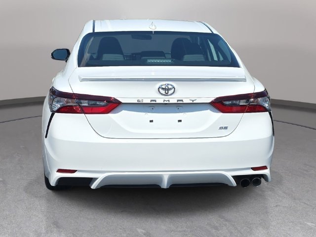 Used 2024 Toyota Camry SE FWD image 6