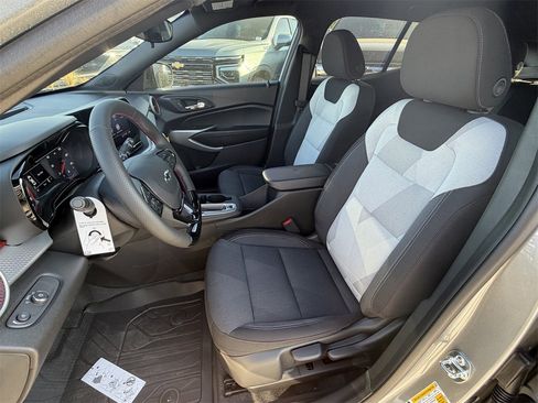 New 2026 Chevrolet Trax RS w/ Driver Confidence Package image 21