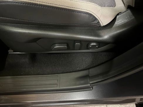 Used 2025 Subaru Forester Premium AWD/4WD image 50